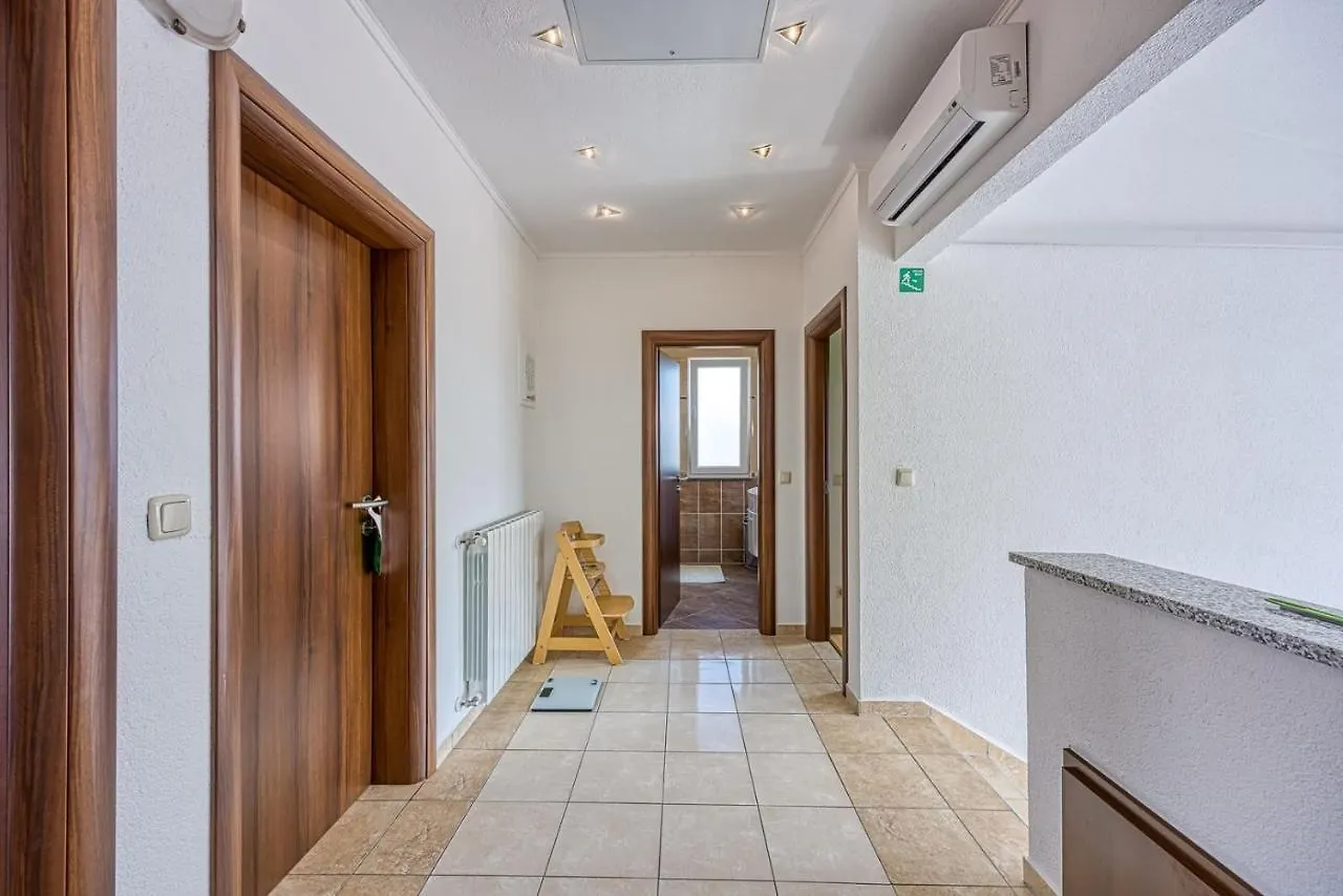 Villa Martina With Private Pool Kastel Croatia