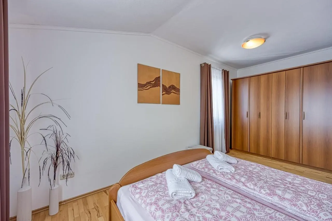 Villa Martina With Private Pool Kastel